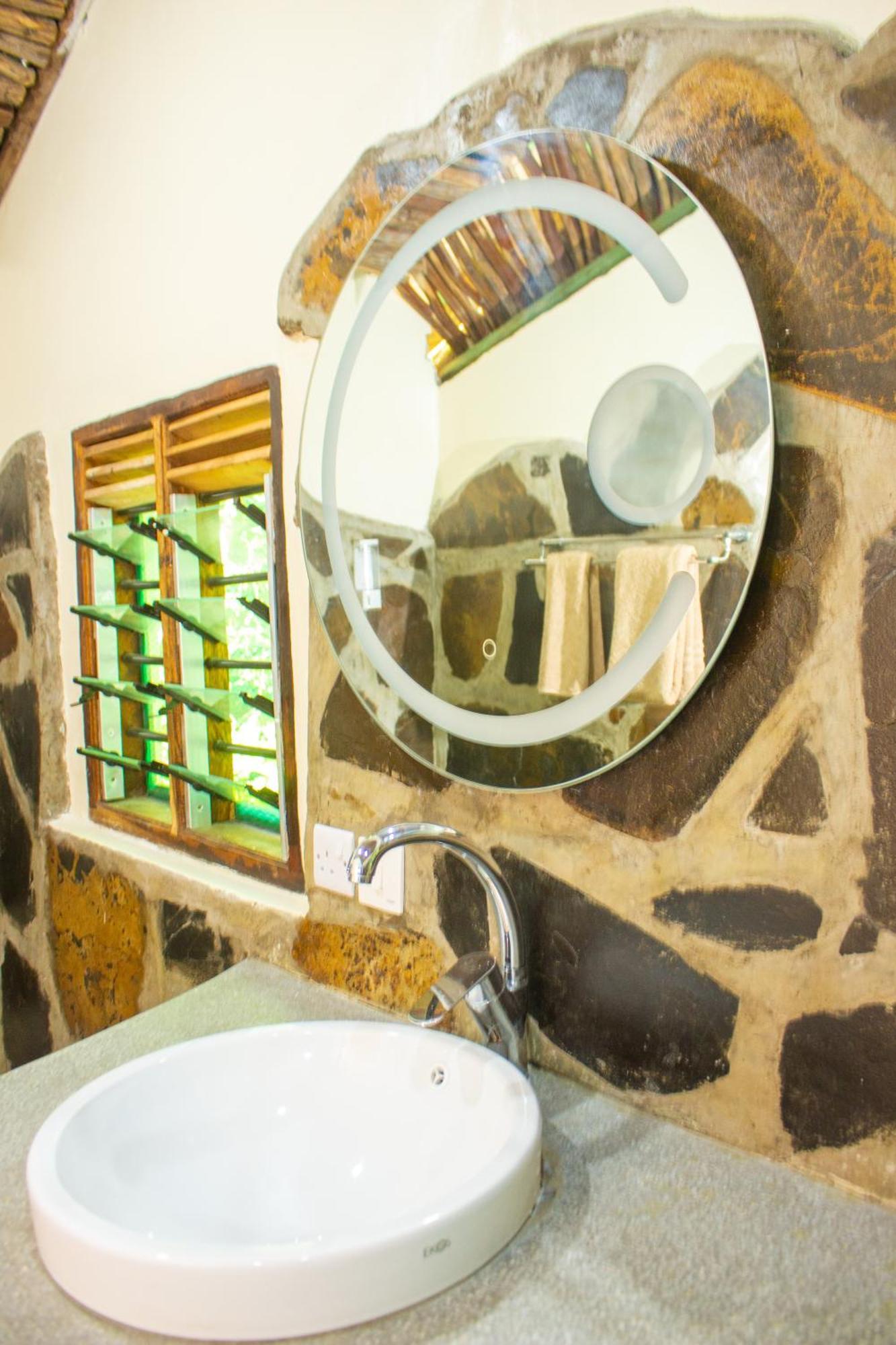 Firefly Eco Retreat Villa Shimoni Ngoại thất bức ảnh